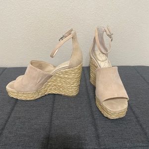 women Wedge shoe